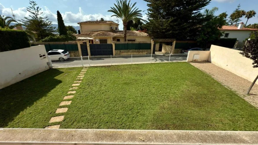 Villa de 3 dormitorios en La Nucia, España No. 1568 № 16