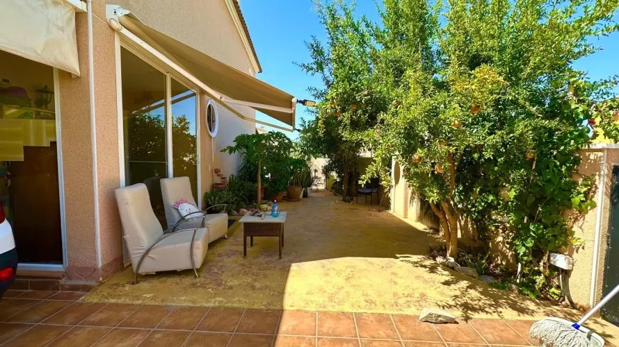 Apartamento de 4 dormitorios en La Regia, España No. 2604 № 18