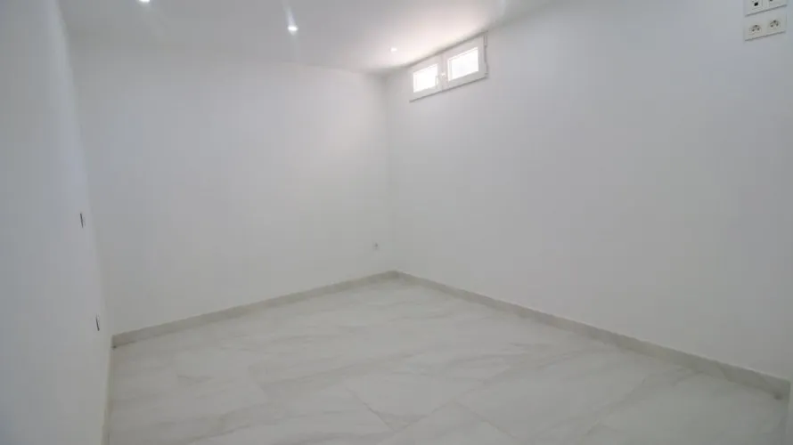 Apartamento de 4 dormitorios en La Torre, España No. 1661 № 16