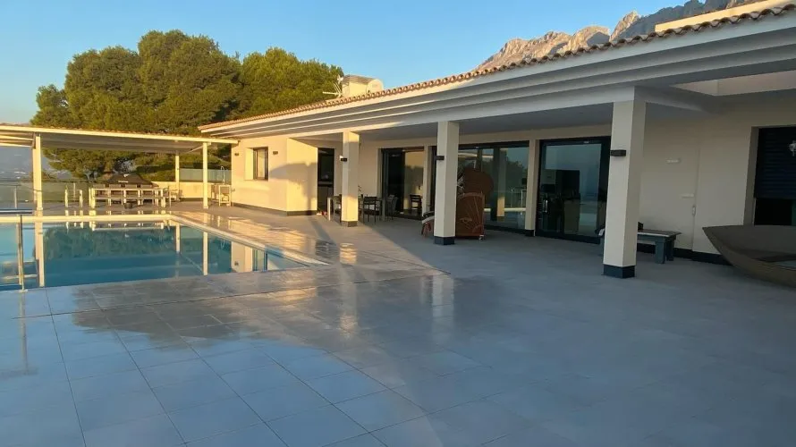 Villa de 5 dormitorios en Zona Altea Hills, España No. 2437 № 1