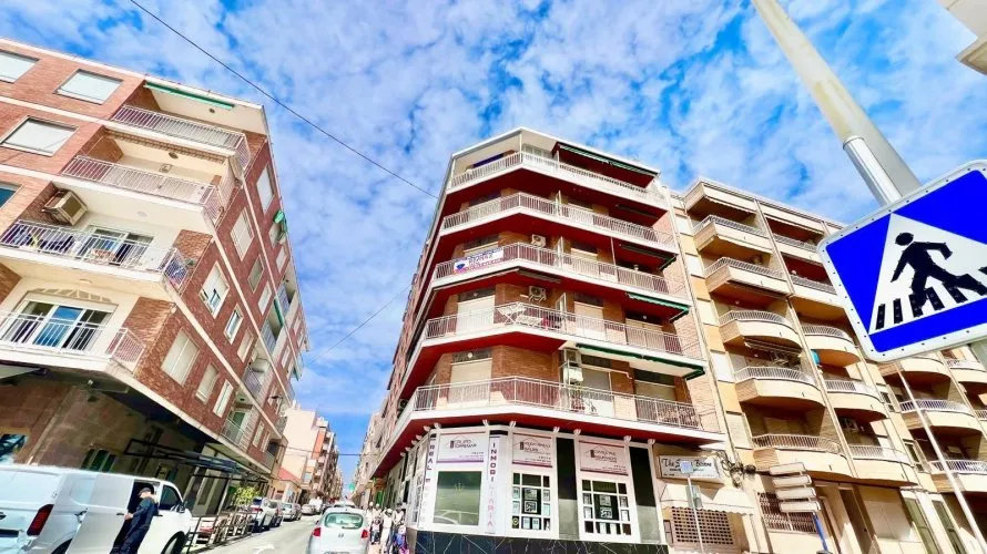 Ático de 3 dormitorios en Torrevieja, España No. 1511 № 1