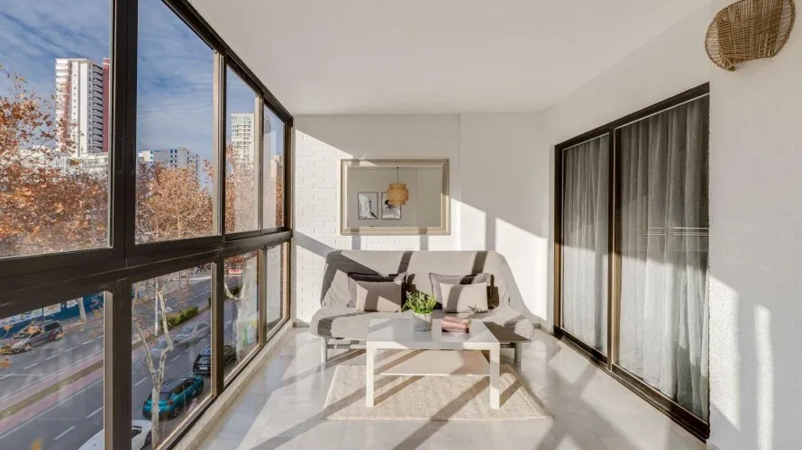 Apartamento de 1 dormitorio en Benidorm, España No. 1994 № 1