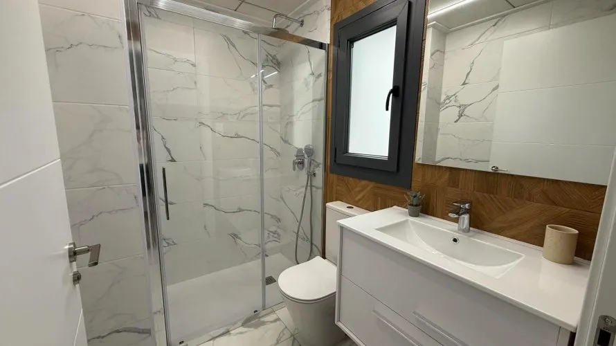 Apartamento de 2 dormitorios en Torrevieja, España No. 1549 № 13