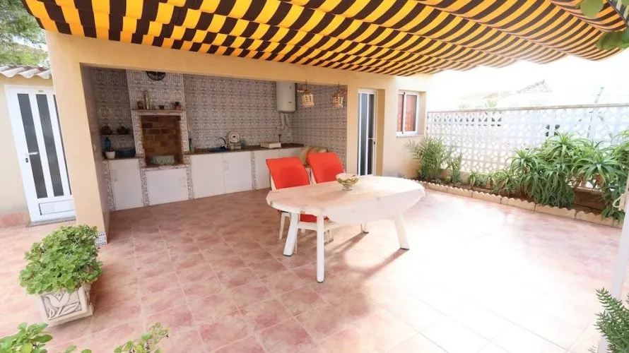 Apartamento de 5 dormitorios en Alicante, España No. 2211 № 19