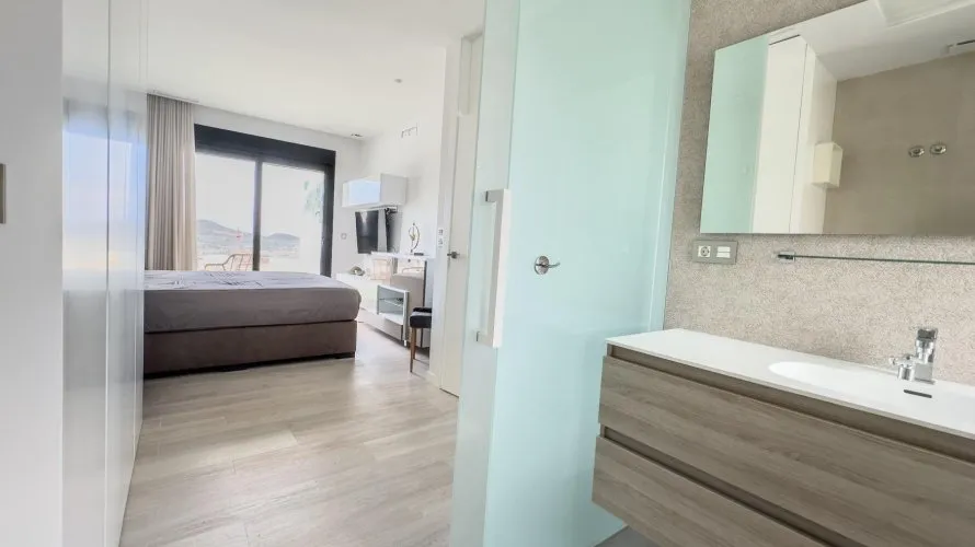 Apartamento de 3 dormitorios en Calpe, España No. 1984 № 11