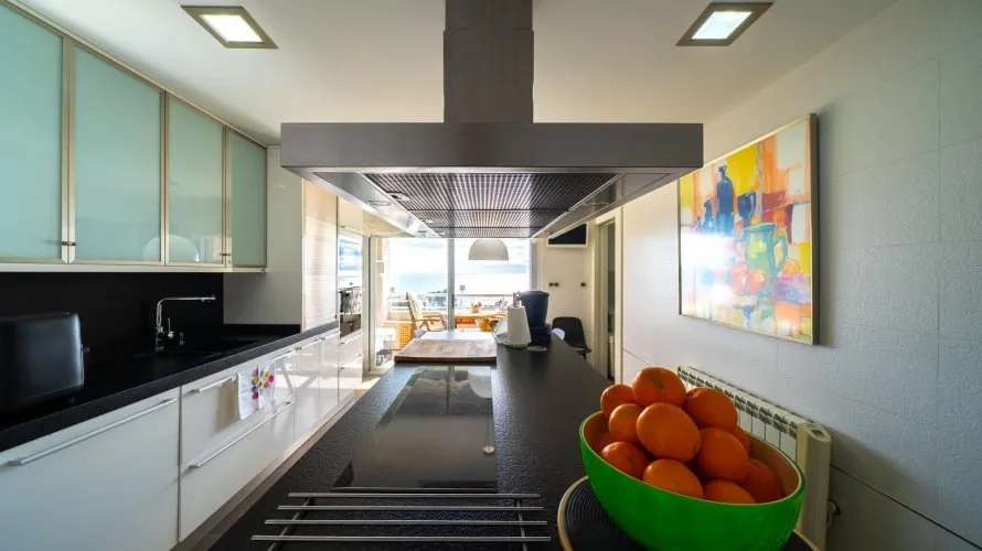 Apartamento de 4 dormitorios en Villajoyosa, España No. 2306 № 4