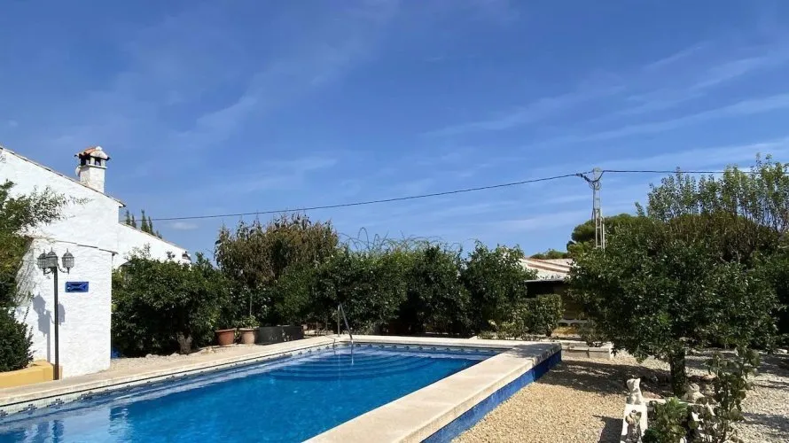 Villa de 4 dormitorios en L'Alfàs del Pi, España No. 1799 № 11