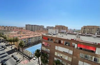 Apartamento de 2 dormitorios en Alicante, España No. 2509