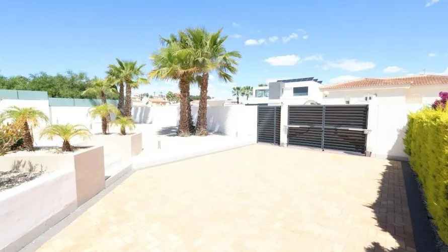 Apartamento de 3 dormitorios en Rojales, España No. 2645 № 4