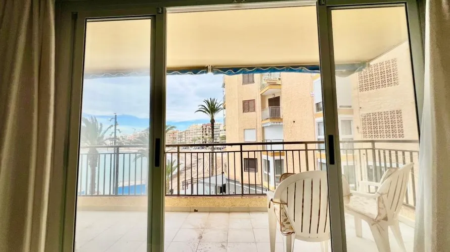 Apartamento de 3 dormitorios en Torrevieja, España No. 2267 № 11