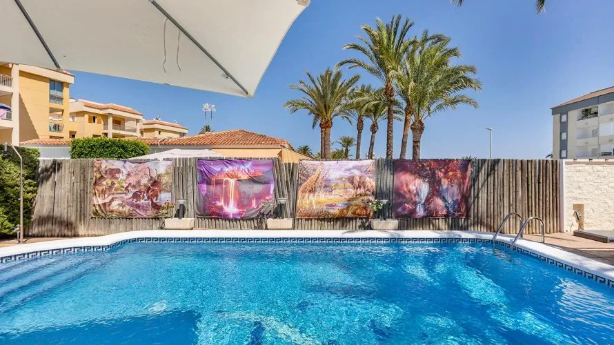 Villa de 4 dormitorios en Torrevieja, España No. 2165 № 26