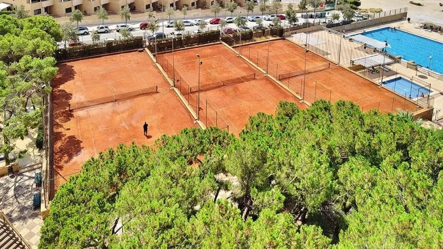 Apartamento de 4 dormitorios en Cabo De Las Huertas, España No. 2571