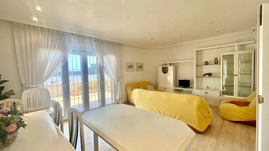 Villa de 4 dormitorios en La Manga del Mar Menor, España No. 2705 № 11