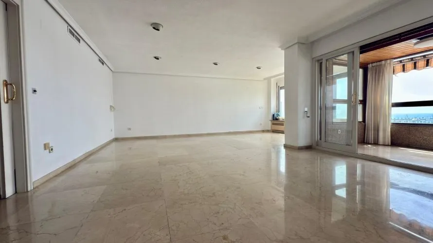 Ático de 6 dormitorios en Alicante, España No. 2092 № 8