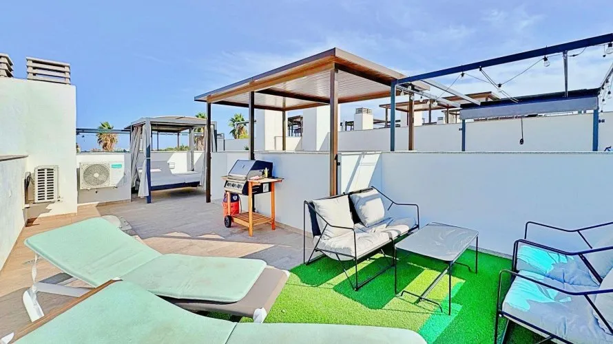Bungalow de 3 dormitorios en Torrevieja, España No. 2167 № 26