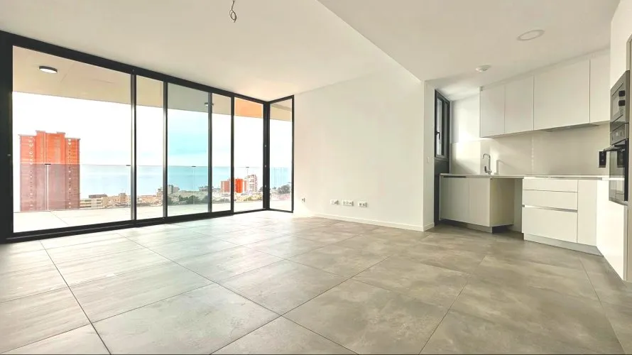 Apartamento de 2 dormitorios en Benidorm, España No. 1878 № 3