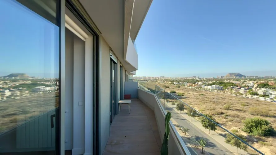 Ático de 3 dormitorios en Alicante, España No. 2181 № 25