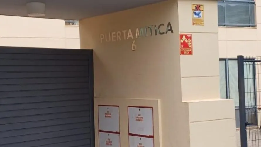 Apartamento de 1 dormitorio en Finestrat, España No. 2453 № 2