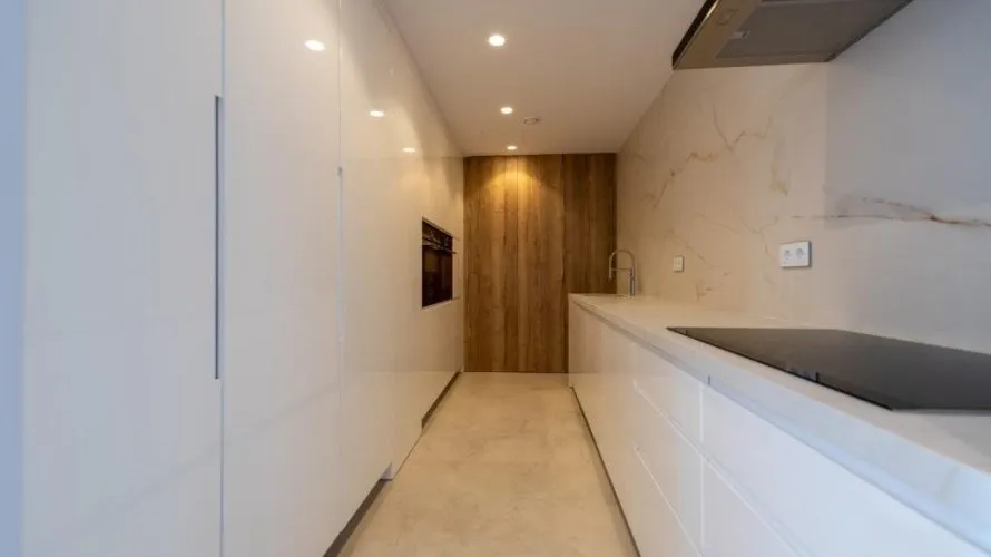 Apartamento de 4 dormitorios en Benidorm, España No. 1680 № 16