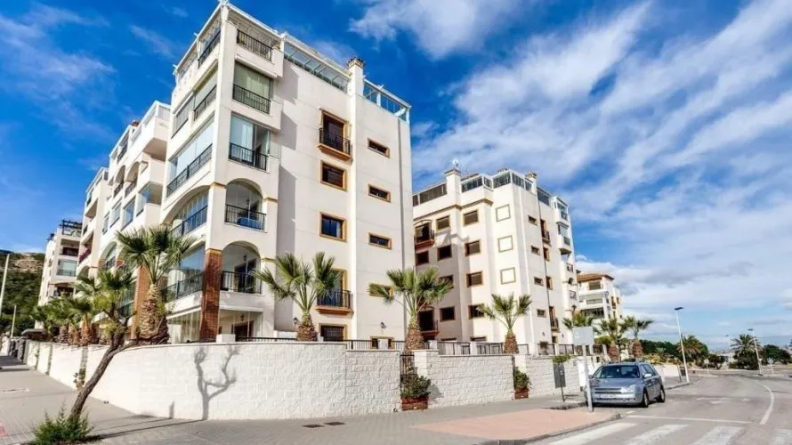 Apartamento de 3 dormitorios en Guardamar del Segura, España No. 1985 № 14