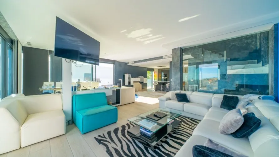 Villa de 4 dormitorios en Finestrat, España No. 2479 № 26