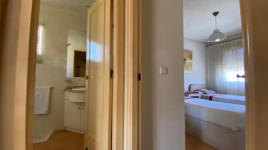 Сasa de 3 dormitorios en Alicante, España No. 2270 № 9