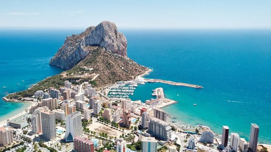 Apartamento de 3 dormitorios en Calpe, España No. 1725