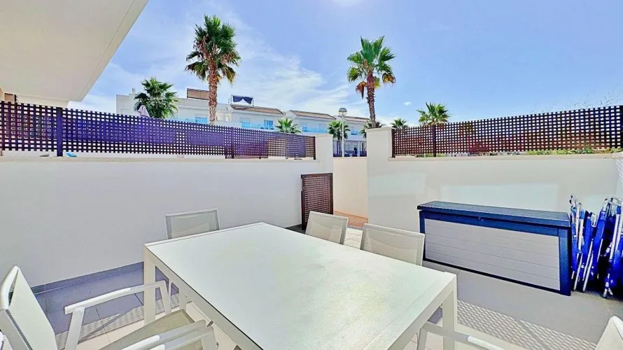 Bungalow de 3 dormitorios en Torrevieja, España No. 2167 № 15