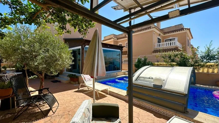 Apartamento de 4 dormitorios en La Regia, España No. 2604 № 22