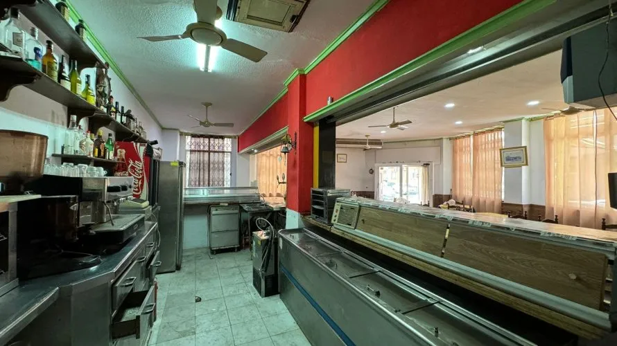 Propiedad comercial de 118m² en Torrevieja, España No. 1483 № 7