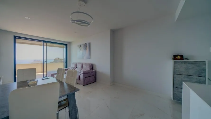 Apartamento de 2 dormitorios en Benidorm, España No. 2521 № 23
