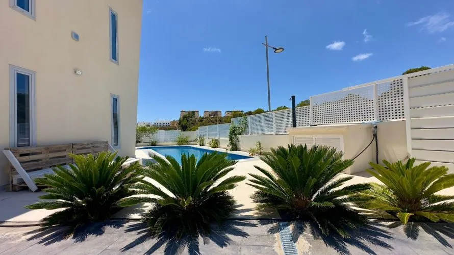 Villa de 3 dormitorios en Finestrat, España No. 1925 № 3