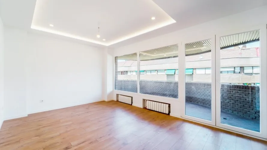 Apartamento de 4 dormitorios en Madrid, España No. 1804 № 17