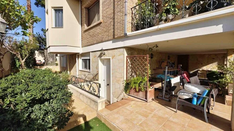 Villa de 5 dormitorios en Ciudad Quesada, España No. 1472 № 6