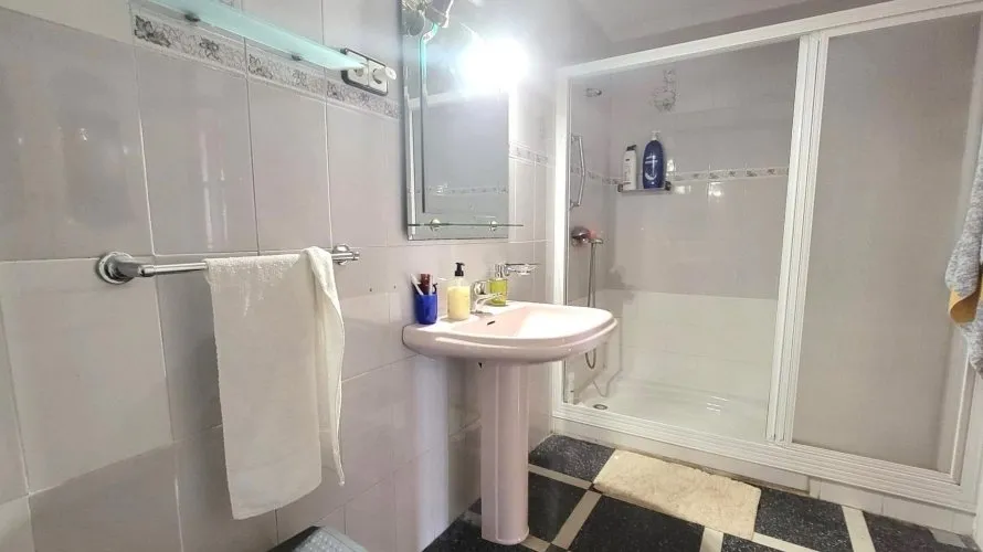 Apartamento de 1 dormitorio en Torrevieja, España No. 2310 № 21