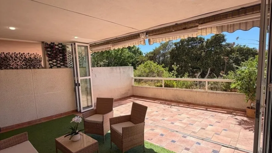 Apartamento de 2 dormitorios en Alicante, España No. 2465 № 6