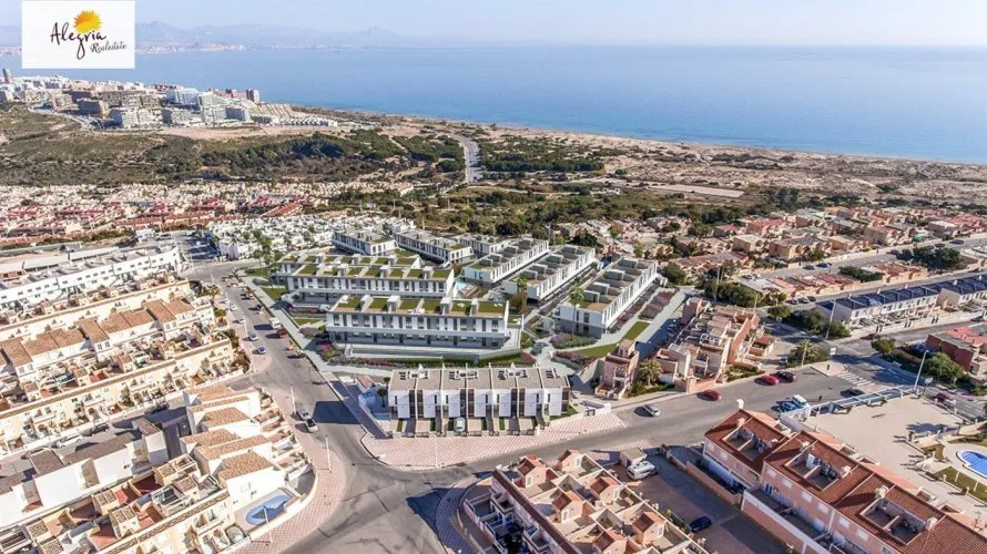 Apartamento de 3 dormitorios en Gran Alacant, España No. 1711 № 4