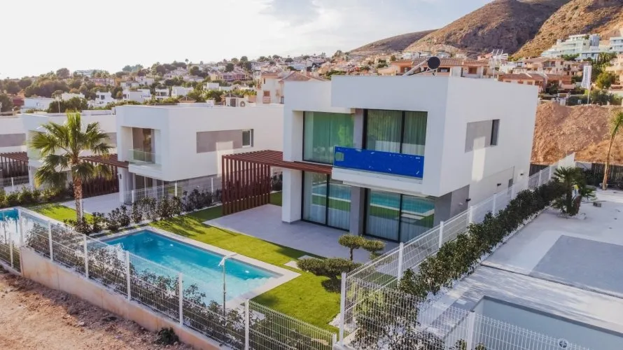 Villa de 3 dormitorios en Finestrat, España No. 1474 № 3