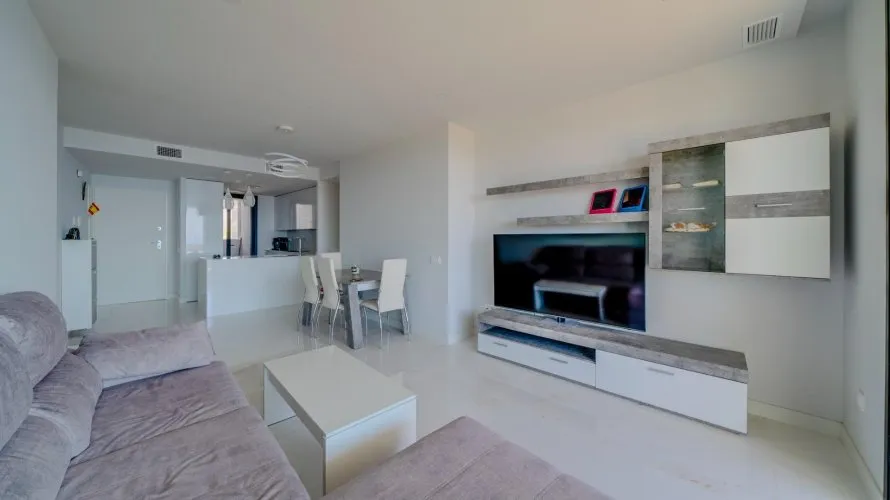 Apartamento de 2 dormitorios en Benidorm, España No. 2521 № 16