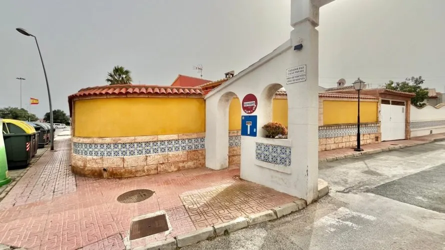 Apartamento de 2 dormitorios en Torrevieja, España No. 2327 № 27