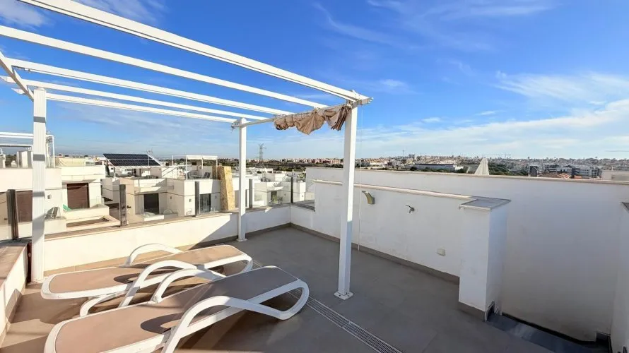 Apartamento de 3 dormitorios en La Florida, España No. 2309 № 22