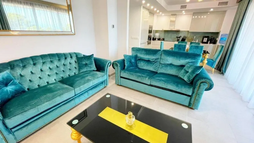 Apartamento de 3 dormitorios en Villajoyosa, España No. 2085 № 1
