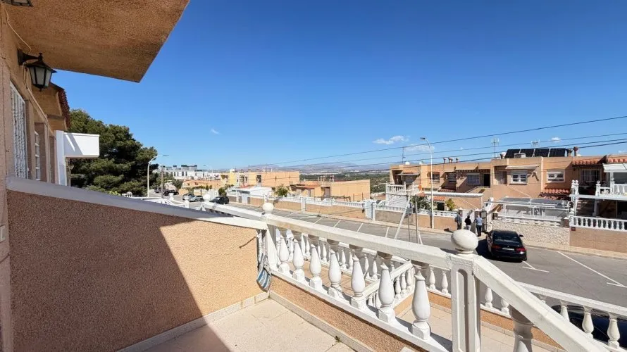 Сasa de 3 dormitorios en Gran Alacant, España No. 2349 № 23