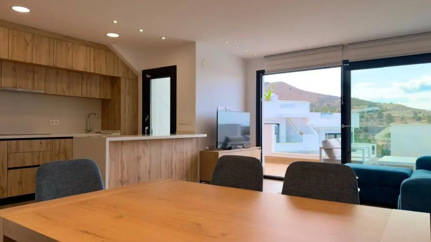 Bungalow de 3 dormitorios en Finestrat, España No. 2656 № 10