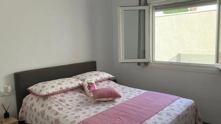 Сasa de 2 dormitorios en La Florida, España No. 2470 № 5