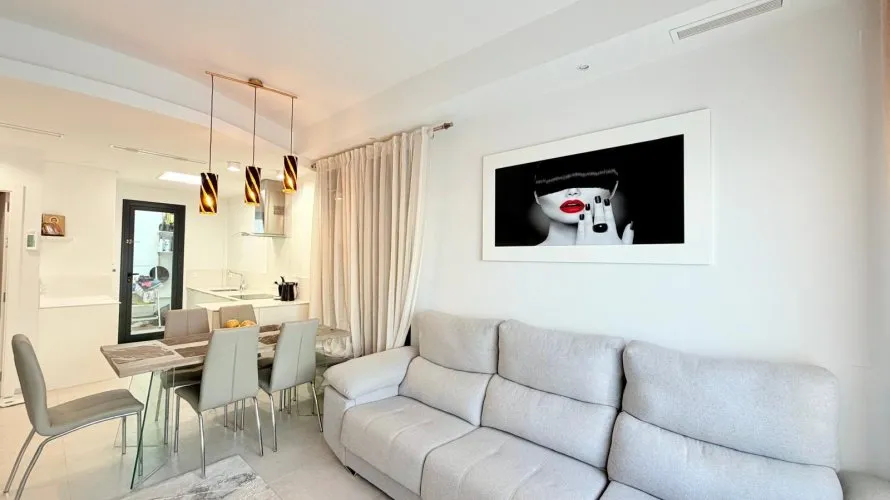 Apartamento de 3 dormitorios en La Florida, España No. 2309 № 6