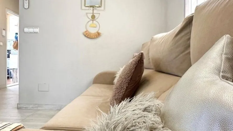 Apartamento de 4 dormitorios en La Regia, España No. 2604