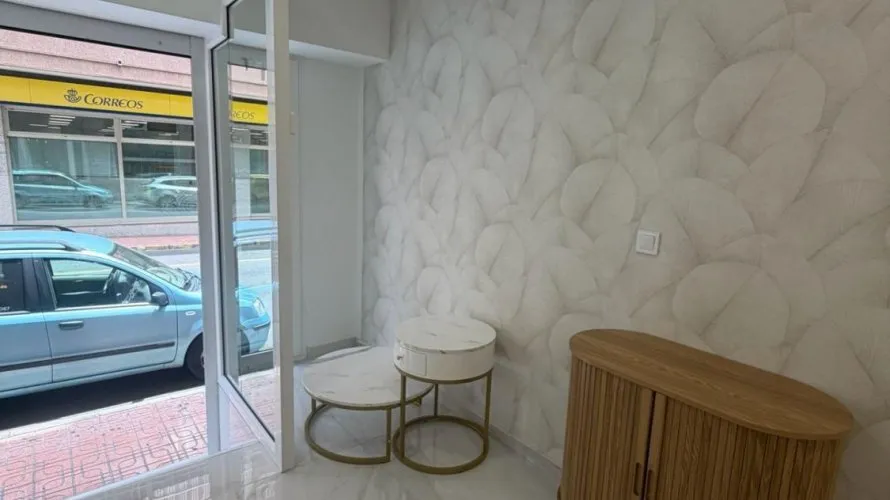 Propiedad comercial de 87.85m² en Torrevieja, España No. 2710 № 4