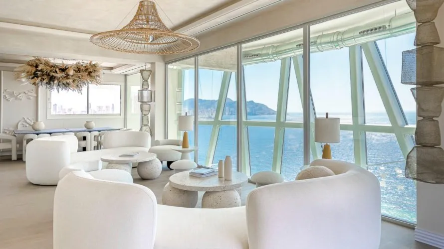Apartamento de 2 dormitorios en Benidorm, España No. 1883 № 1