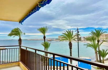 Apartamento de 3 dormitorios en Torrevieja, España No. 2267